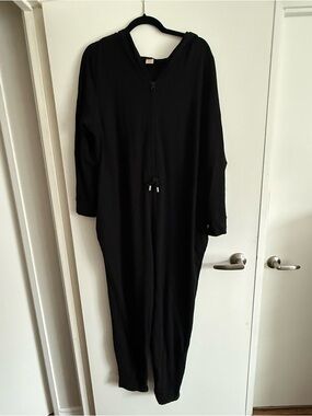 Smash +tess 
Black Hooded Jumpsuit Romper(Julian) XXXL
